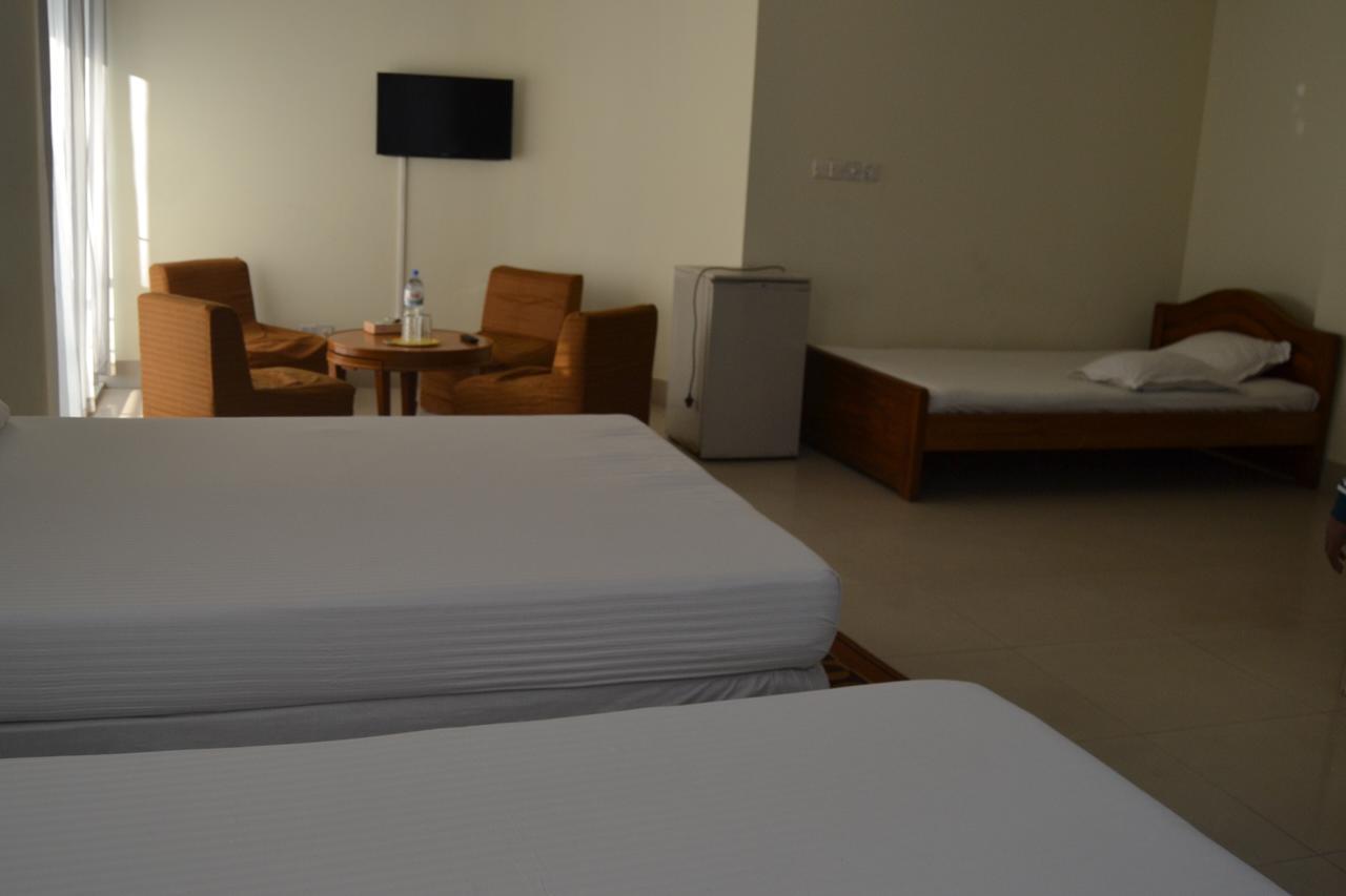 Hotel Marine Plaza Кокс Базар Екстериор снимка