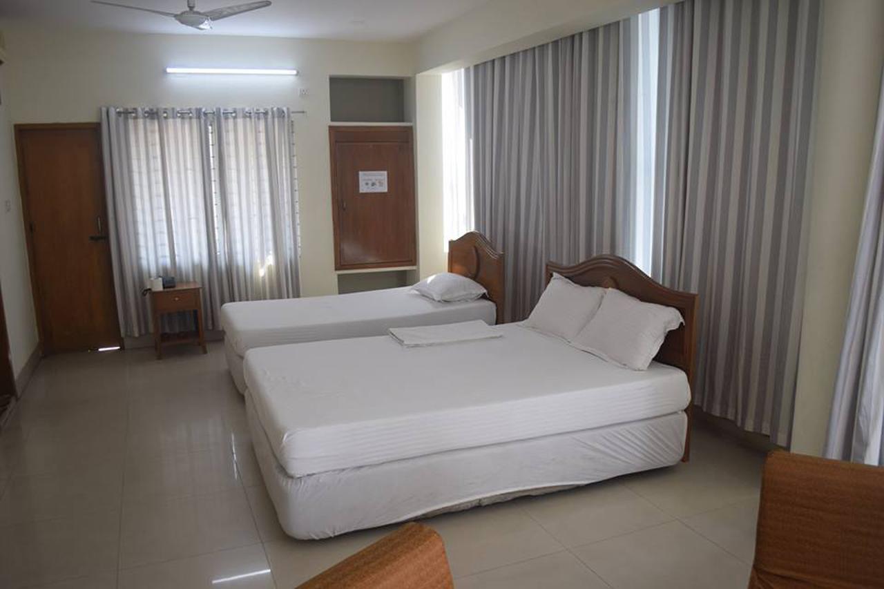 Hotel Marine Plaza Кокс Базар Екстериор снимка